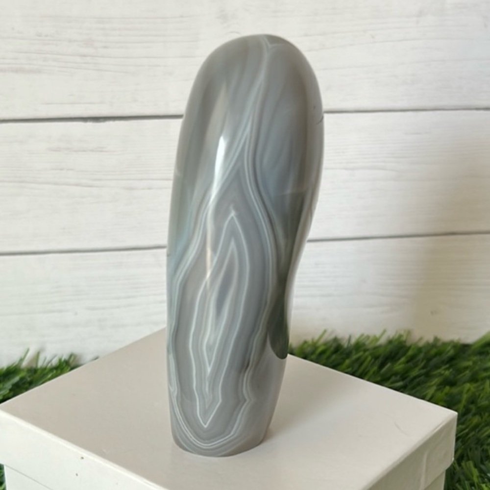 Polished Banded Agate Freeform - Picture 6 of 13